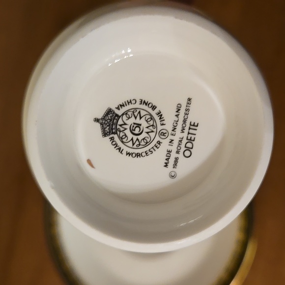 Vintage Royal Worcester Odette Cup & Saucer - Picture 9 of 10